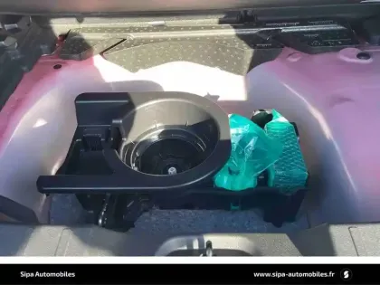 Photo 40 Jeep Avenger  1.2 Turbo T3 110 ch e-Hybrid BVR6