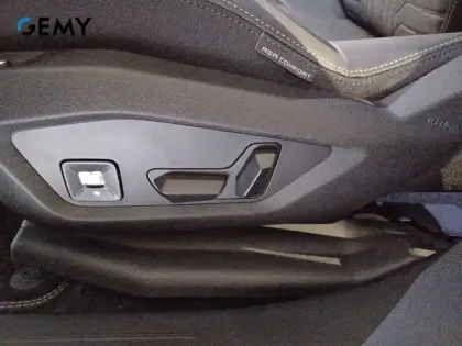 Photo 14 Peugeot 5008  Hybrid 145 ch e-DCS6