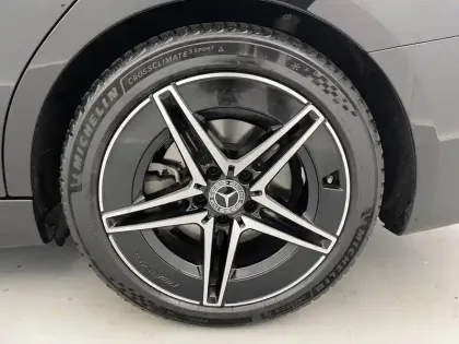 Photo 16 Mercedes Classe C  220 d 9G-Tronic