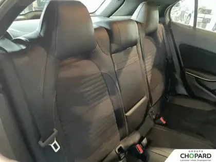 Photo 18 Mercedes GLA  200 d 7-G DCT