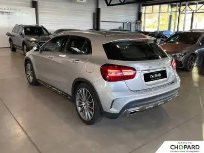 Photo 71 Mercedes GLA  200 d 7-G DCT