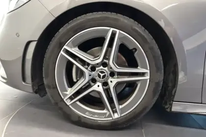 Photo 11 Mercedes Classe B  200 d 8G-DCT