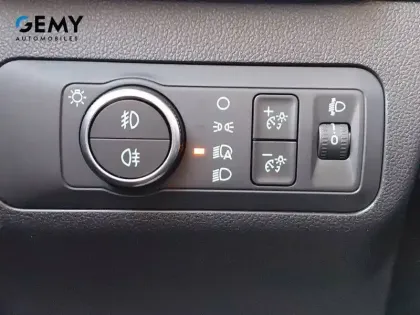 Photo 39 Ford Kuga  2.5 Duratec 190 ch FlexiFuel FHEV E85 Powershift