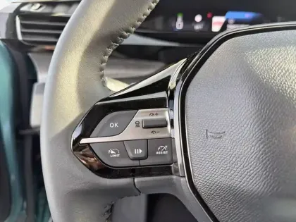 Photo 17 Peugeot 308  SW BlueHDi 130ch S&S EAT8