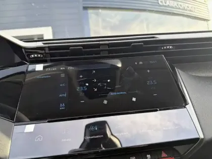 Photo 19 Peugeot 308  SW BlueHDi 130ch S&S EAT8