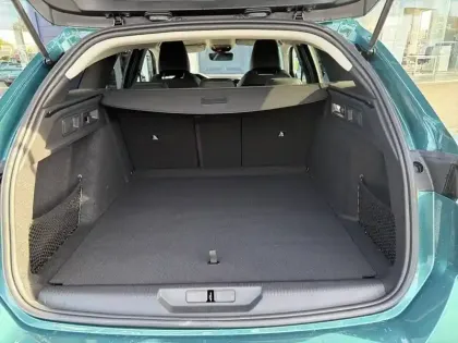 Photo 5 Peugeot 308  SW BlueHDi 130ch S&S EAT8