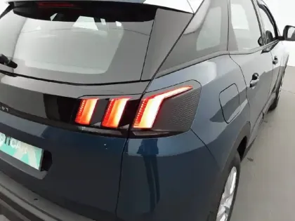 Photo 16 Peugeot 3008  PureTech 130ch S&S BVM6