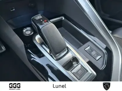 Photo 41 Peugeot 3008  Hybrid 225 e-EAT8