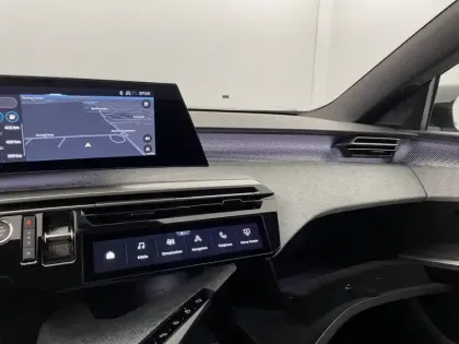 Photo 59 Peugeot 5008  Hybrid 145 e-DCS6