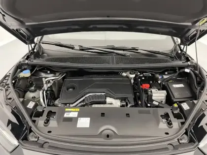 Photo 20 Peugeot 5008  Hybrid 145 e-DCS6