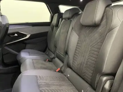 Photo 14 Peugeot 5008  Hybrid 145 e-DCS6