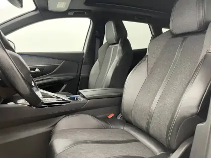 Photo 13 Peugeot 3008  BlueHDi 130ch S&S EAT8