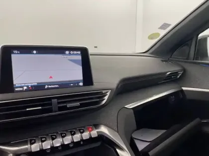 Photo 29 Peugeot 3008  BlueHDi 130ch S&S EAT8