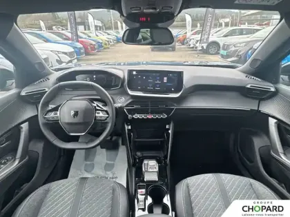 Photo 33 Peugeot 2008  Electrique 54 kWh 156 ch