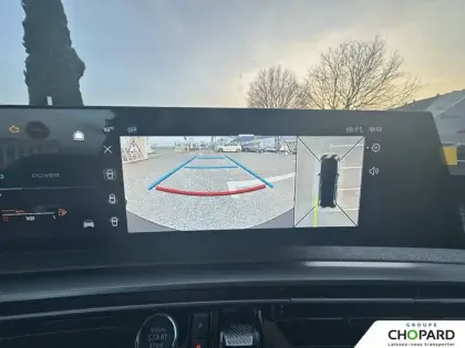 Photo 46 Peugeot 5008  Plug-in Hybrid 225 ch e-DCS7