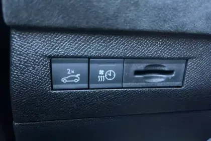 Photo 24 DS DS 4 N°4 E-Tense