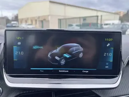 Photo 18 Peugeot 208  Electrique 50 kWh 136ch