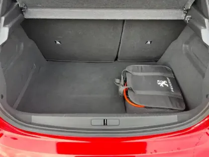 Photo 5 Peugeot 208  Electrique 50 kWh 136ch