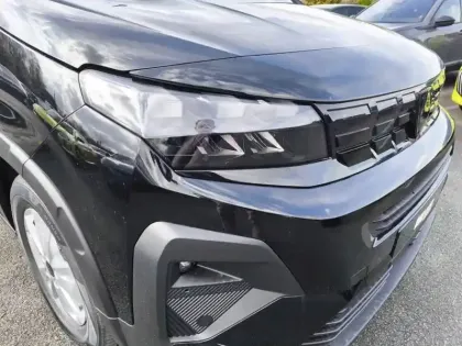 Photo 55 Peugeot Rifter  M Diesel 100 ch Manuelle 5pl