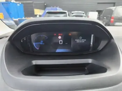 Photo 49 Peugeot Rifter  M Diesel 100 ch Manuelle 5pl