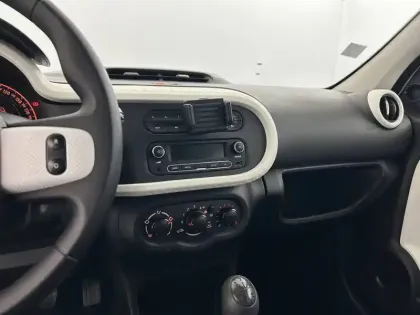 Photo 11 Renault Twingo Gén. III (C07) Ph1 Life 2 5