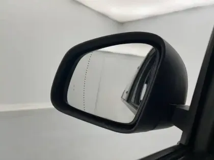 Photo 27 Renault Twingo Gén. III (C07) Ph1 Life 2 5