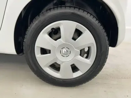 Photo 19 Renault Twingo Gén. III (C07) Ph1 Life 2 5