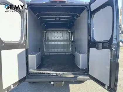 Photo 5 Citroën Jumper  FOURGON TOLE MAXI 35 L3H2 180 S&S BVA8