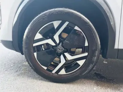 Photo 12 Peugeot 2008  PureTech 130 S&S EAT8