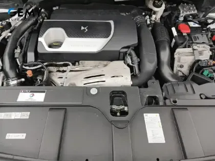 Photo 11 DS DS 7 DS7 Crossback Hybride E-Tense 225 EAT8