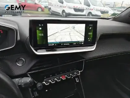 Photo 12 Peugeot 2008  BlueHDi 110 S&S BVM6