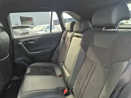 Photo 16 Toyota Rav4  Hybride 218 ch 2WD