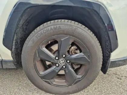 Photo 8 Toyota Rav4  Hybride 218 ch 2WD