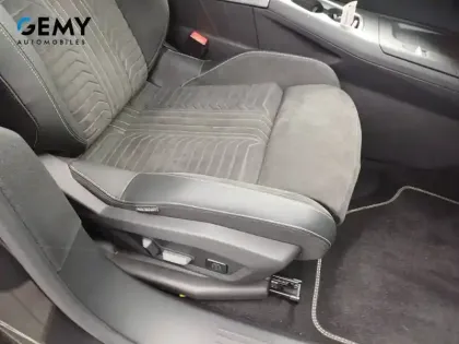 Photo 29 Peugeot 5008  Hybrid 145 ch e-DCS6