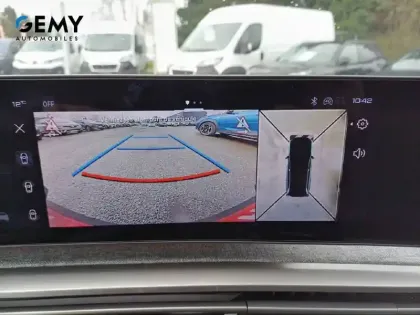 Photo 17 Peugeot 5008  Hybrid 145 ch e-DCS6