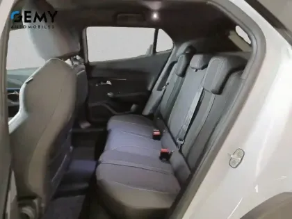 Photo 43 Peugeot 2008  Hybrid 145 e-DCS6