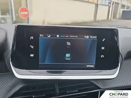 Photo 87 Peugeot 208  PureTech 75 S&S BVM5