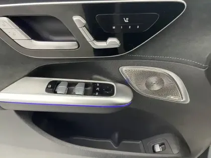 Photo 59 Mercedes Classe E EQE 350+