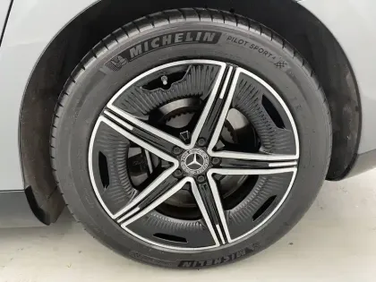 Photo 49 Mercedes Classe E EQE 350+