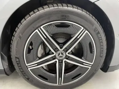 Photo 12 Mercedes Classe E EQE 350+