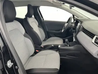 Photo 13 Renault Clio Gén. V (BJA) Ph2 Evolution 5