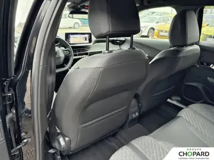 Photo 18 Peugeot 2008  Hybrid 145 e-DCS6