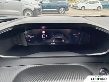 Photo 16 Peugeot 2008  Hybrid 145 e-DCS6