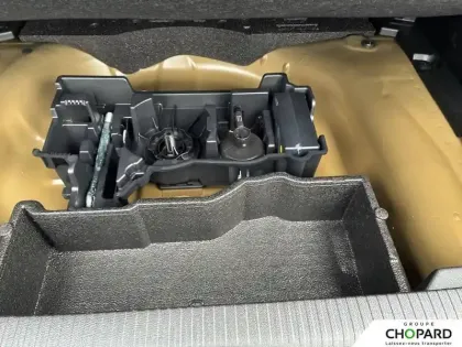 Photo 28 Peugeot 2008  Hybrid 145 e-DCS6