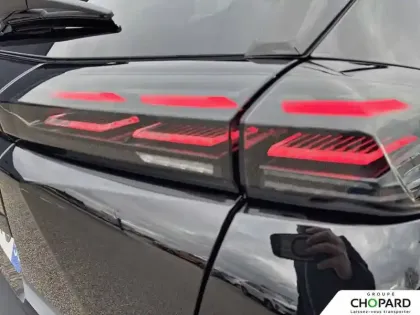 Photo 27 Peugeot 2008  Hybrid 145 e-DCS6