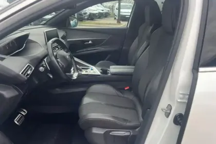 Photo 8 Peugeot 3008 Gén. II Ph1 GT Line 5