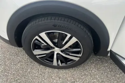 Photo 11 Peugeot 3008 Gén. II Ph1 GT Line 5