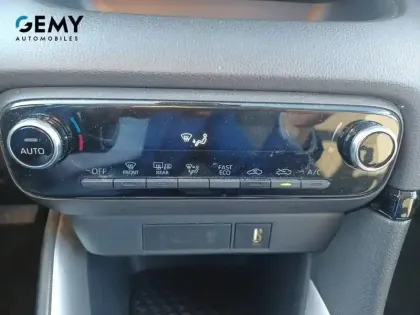 Photo 17 Toyota Yaris  Hybride 116h