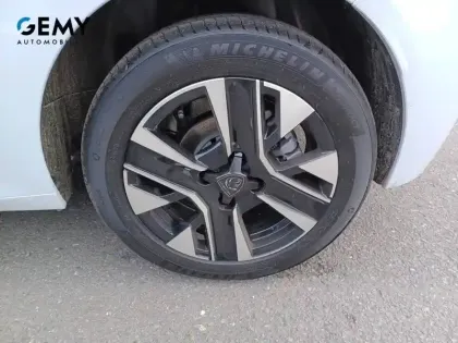 Photo 10 Peugeot 208  100 S&S BVM6