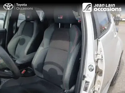 Photo 39 Toyota Yaris  Hybride 116h